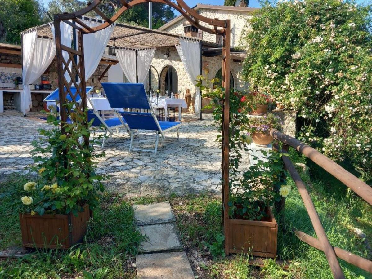 B&B H.M. Sonnino Екстер'єр фото