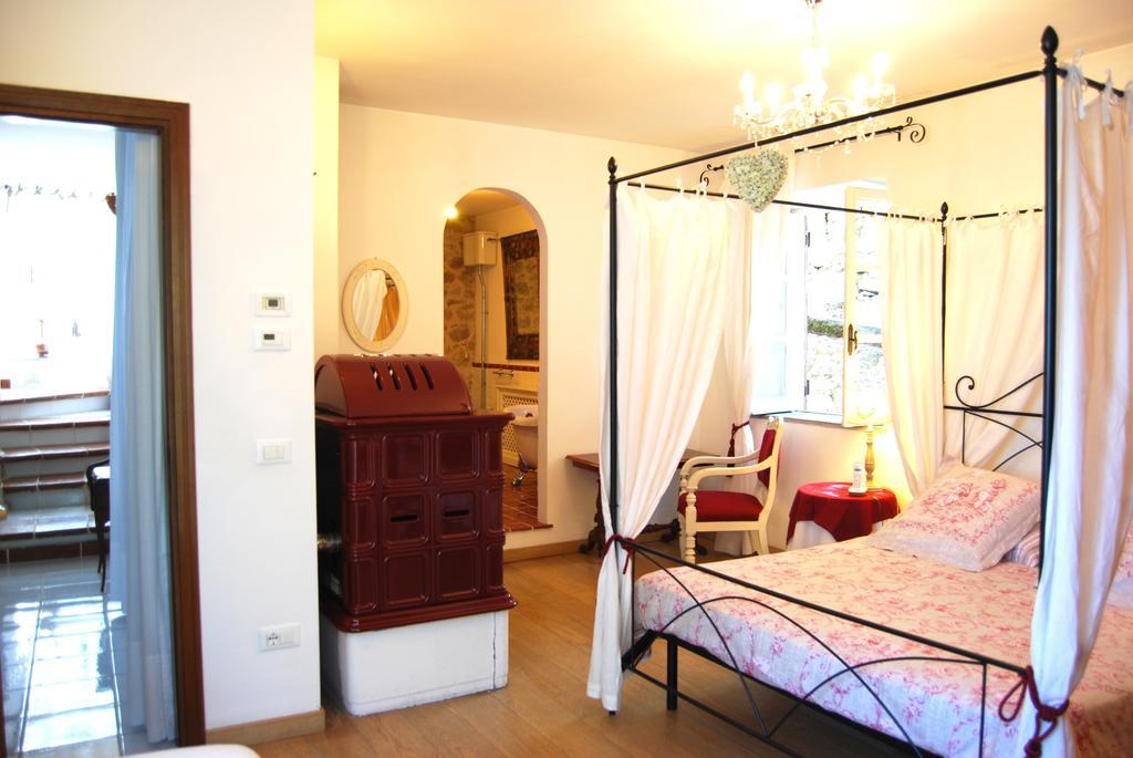 B&B H.M. Sonnino Екстер'єр фото