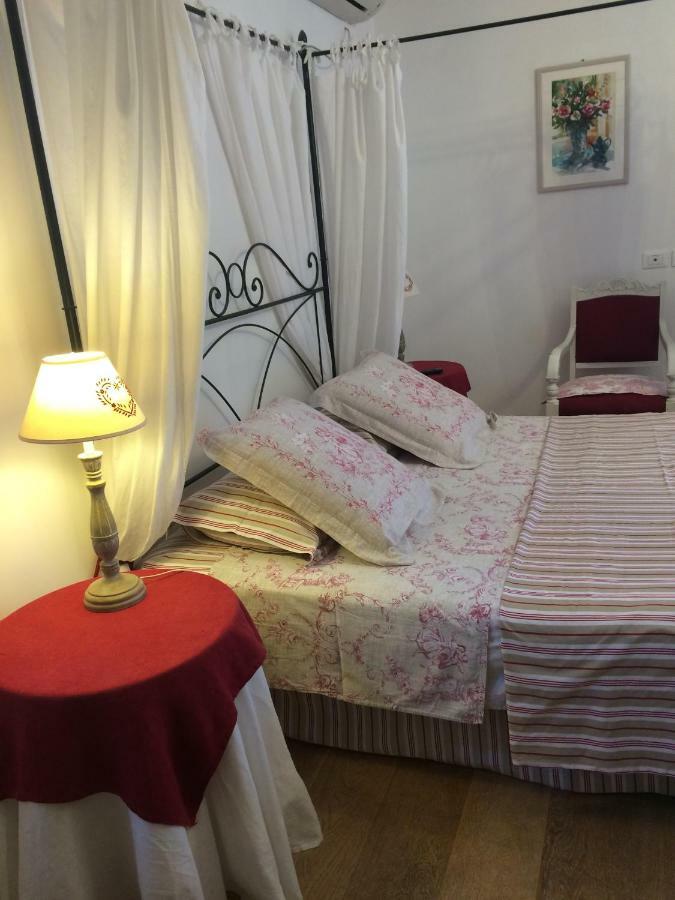 B&B H.M. Sonnino Екстер'єр фото